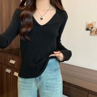 高级感法式polo领针织打底衫女春秋修身显瘦v领气质上衣