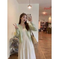 韩系穿搭薄荷绿针织开衫女春秋季2024新款温柔风气质百搭圆领上衣