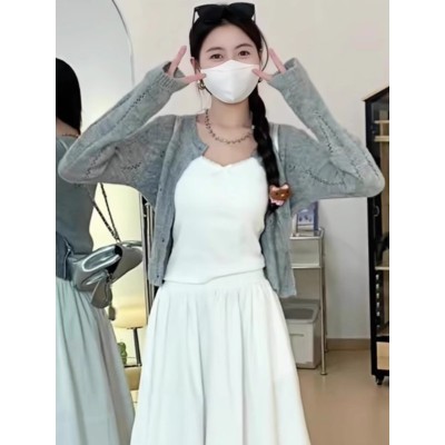 <!--韩系穿搭小个子镂空短款针织开衫女2024早春季超好看软糯薄款上衣-->