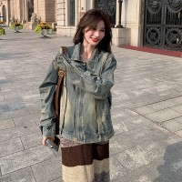 【2024现货】牛仔短外套破洞渐变处理设计款