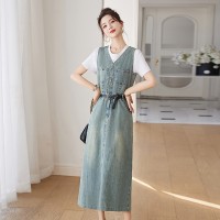 现货牛仔拼接连衣裙女新款高级感气质收腰中长款裙子白T恤套装
