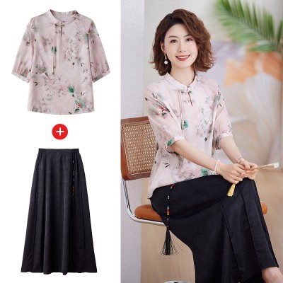 <!--妈妈新中式套装夏装中年女士洋气小衫贵夫人真丝中袖上衣服两件套-->