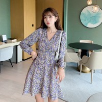 2024春季韩版女装法式浪漫长袖碎花V领连衣裙度假裙子女