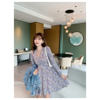 2024春季韩版女装法式浪漫长袖碎花V领连衣裙度假裙子女