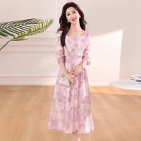 现货精修2024年春季新款女时尚潮流法式修身印花连衣裙