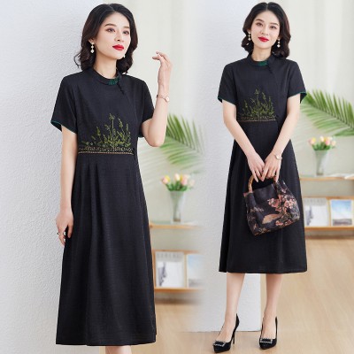 <!--现货香云纱真丝连衣裙中老年女装裙子妈妈装薄款显瘦刺绣中长裙-->