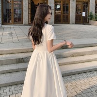 【现货主推】赫本风连衣裙女夏季2024新款V领收腰长裙