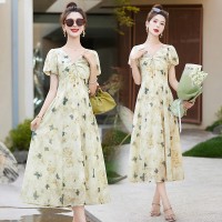 高级感连衣裙女夏2024新款时尚气质高腰显瘦法式方领蝴蝶碎花裙子