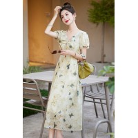 高级感连衣裙女夏2024新款时尚气质高腰显瘦法式方领蝴蝶碎花裙子