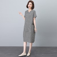 2024年夏季格子连衣裙中长款茧型