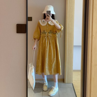 <!--森系刺绣蕾丝娃娃领系带短袖连衣裙夏长裙-->