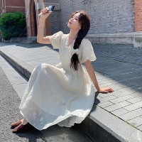 新款泡泡袖V领盘扣印花新中式连衣裙155