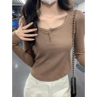 设计感纽扣半开领正肩长袖t恤女早秋修身复古不规则上衣