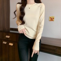 长袖打底衫女春秋装设计感弧形下摆短款修身鱼骨T恤上衣