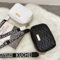 印花肩带斜挎小方包2024ladiesbags包包女韩版波浪纹绣花包