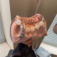 艾米兔女包潮流包包女2024新款百搭洋气串珠链条手提斜挎水桶包