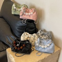 艾米兔女包潮流包包女2024新款百搭洋气串珠链条手提斜挎水桶包