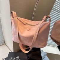 艾米兔女包2024流行包包女纯色百搭小众ins休闲时尚通勤单肩包