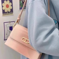 高颜值粉玫瑰小方包2024新款甜美百搭小众包包轻奢通勤单肩斜挎包