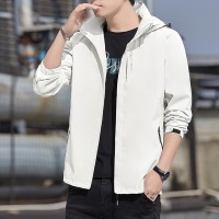 2024春季新款情侣冲锋衣男女潮流防水户外大码连帽夹克J
