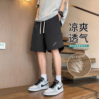 <!--夏天休闲短裤男生夏季薄款宽松沙滩马裤冰丝中裤男士运动五分裤-->