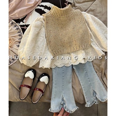 <!--儿童春夏时髦开叉牛仔喇叭裤针织披肩韩童装24新款女童复古套装-->