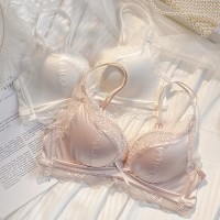 无痕缎面内衣女小胸显大纯欲聚拢无钢圈乳胶平胸专用文胸美背新款
