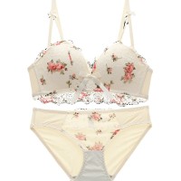 小胸内衣女纯欲聚拢无钢圈胸罩调整型收副乳性感蕾丝乳胶文胸套装