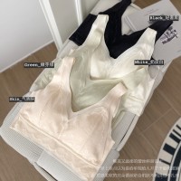 法式蕾丝一体三角杯无痕聚拢透气侧收宽肩套头背心式文胸美背内衣