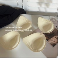 新品无痕细带交叉美背内衣女聚拢舒适带胸垫防走光可外穿运动吊带