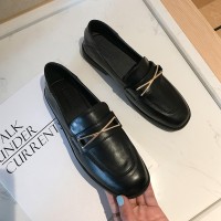 小皮鞋女2024年春季新款英伦风方头复古乐福鞋平底百搭女单鞋子