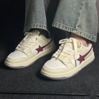 港风小众复古星星板鞋女2024年春秋新款平底超火百搭运动小白鞋子