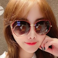 新款女士出游遮光镜墨镜ins网红同款太阳镜街拍韩版偏光太阳镜