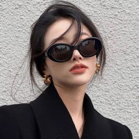 新款复古猫眼墨镜女显脸小街拍防晒紫外线遮光镜出游开车太阳镜男