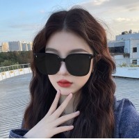新款复古猫眼墨镜女显脸小街拍防晒紫外线遮光镜出游开车太阳镜男