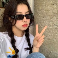 小框嫩粉色字母太阳镜新款欧美风ins网红墨镜朋克潮太阳眼镜遮光