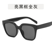 女士墨镜经典优雅超轻太阳镜男款网红新款太阳眼镜遮光镜防紫外线