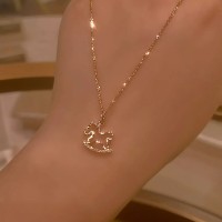 童话小木马项链女夏季可爱文艺创意锁骨链小巧童趣项坠