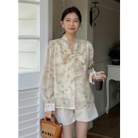 2024春夏新款Chic法式别致油画感印花甜美系带丝质上衣女