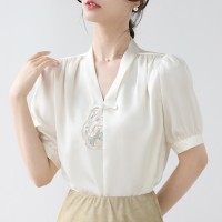 复古新中式刺绣盘扣V领衬衫短袖女装2024夏季设计感GUO风缎面上衣