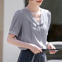 新中式GUO风盘扣V领衬衫女夏季优雅气质通勤简约泡泡袖设计上衣