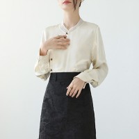 春夏季2024新款杏色复古GUO风时尚设计感立领修身百搭衬衫女