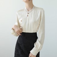 春夏季2024新款杏色复古GUO风时尚设计感立领修身百搭衬衫女
