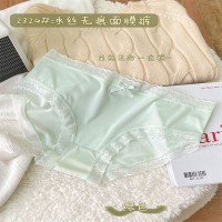 新款日系冰丝中腰内裤女士简约透气无痕三角裤蕾丝边舒适少女裤头