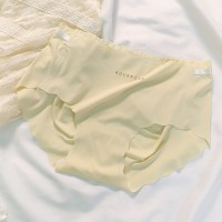 裸感蜜桃冰丝无痕一片式女士内裤纯棉抑菌档透气舒适提臀中腰