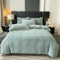 新款罗伊230克云芙绒剪花加绣花四件套