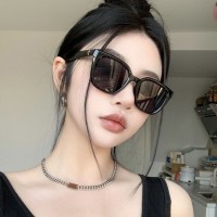 新款复古猫眼墨镜女显脸小街拍防晒紫外线遮光镜出游开车太阳镜男