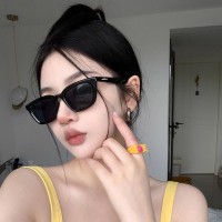 新款复古猫眼墨镜女显脸小街拍防晒紫外线遮光镜出游开车太阳镜男