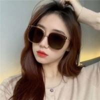 新款复古猫眼墨镜女显脸小街拍防晒紫外线遮光镜出游开车太阳镜男