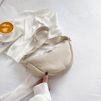 单肩包女斜挎包腋下包新款包包月牙包百搭时尚日系饺子包夏款